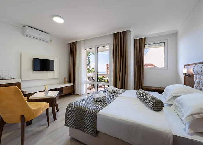 Hotel Adrovic