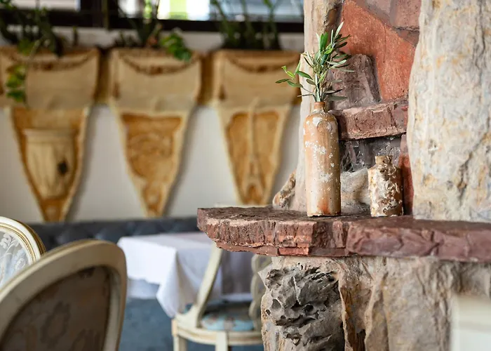 Hotel Adrovic